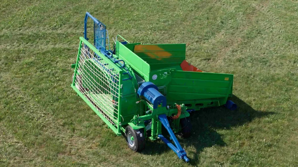 Bagger RT 7000 – încărcător de furaje în Silobag