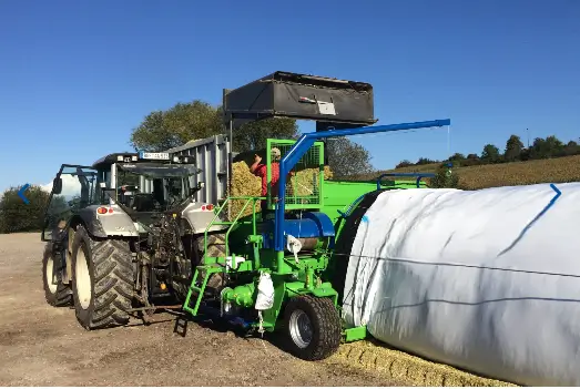 Bagger RT 8000 – încărcător de furaje în Silobag