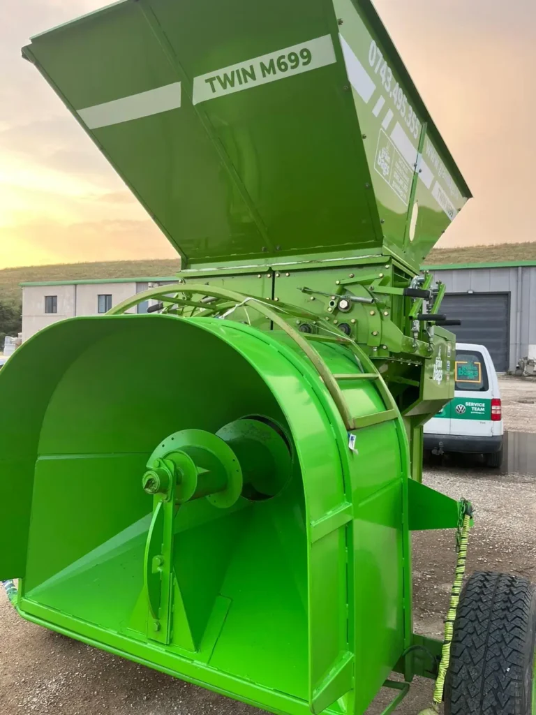Twin M699 – moară pentru crimping cu 4 valțuri